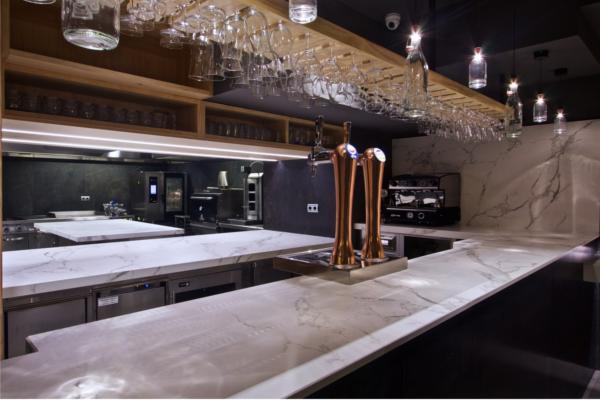 el restaurante topa sukaldera recoge la belleza de dekton y silestone by cosentino en su interior el restaurante topa sukaldera recoge la belleza de dekton y silestone by cosentino en su interior