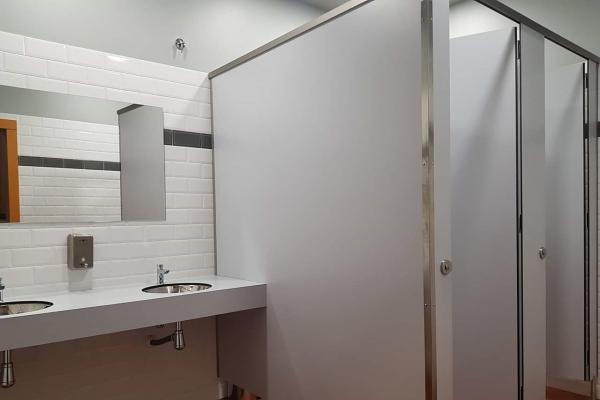 gabarro-presenta-diferentes-casos-practicos-de-sus-cabinas-sanitarias-para-equipamientos
