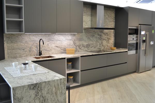 antalia_abre_puerta_20573_20210325041545.png (600×400)