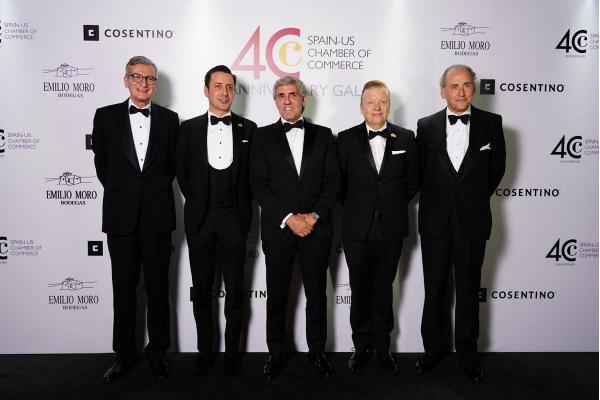 grupo_cosentino_premio_21981_20211108054753.png (600×400)