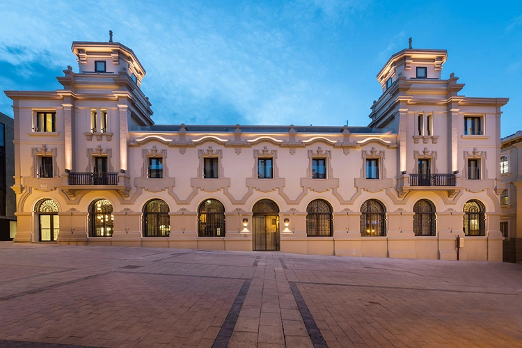 Isern Associats transforma el nuevo Hotel Áurea Palacio de Correos en Logroño