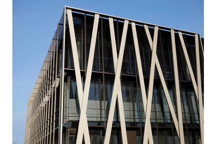 moderno_edificio_oficinas_22548_20220204023640.png (750×500)