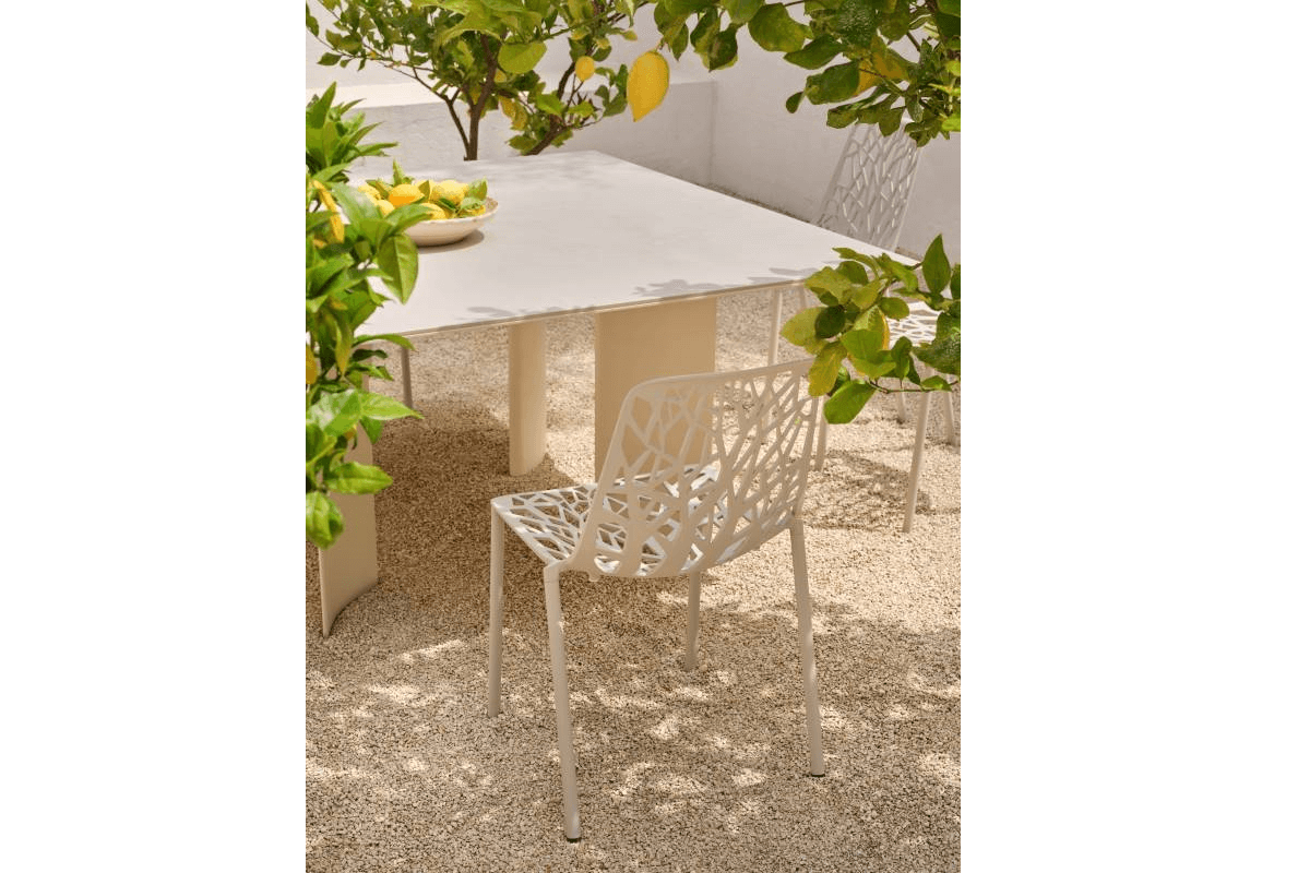 imcb_cloud_dancer_color_31508_12123807.png (1200×800)