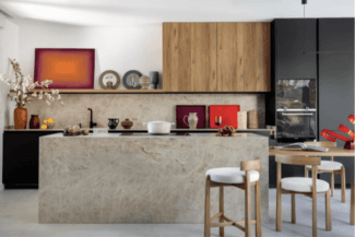 Piedra, madera y diseño de autor: así es la nueva cocina de Dulceida proyectada por Cocinas Río