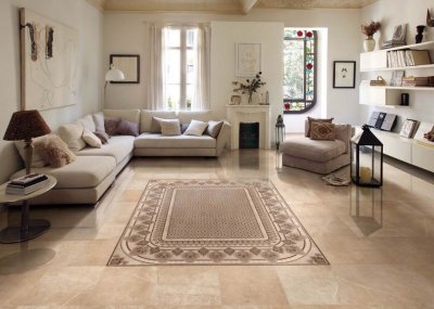 Los detalles de los azulejos o del pavimento cerámico dotan de un